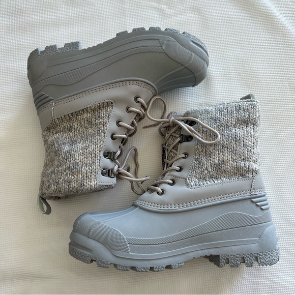 Muk Luks Cold Weather Boots - Picture 5 of 16